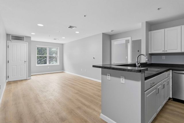 30 Franklin St 116, Malden, MA 02148