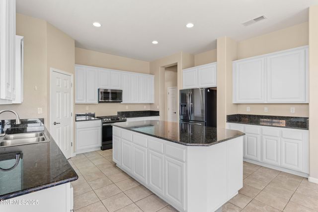 1838 Kinglet Drive, Sparks, NV 89441