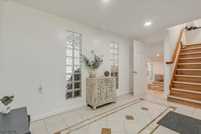 531 Mountain Ave, North Caldwell Boro, NJ 07006
