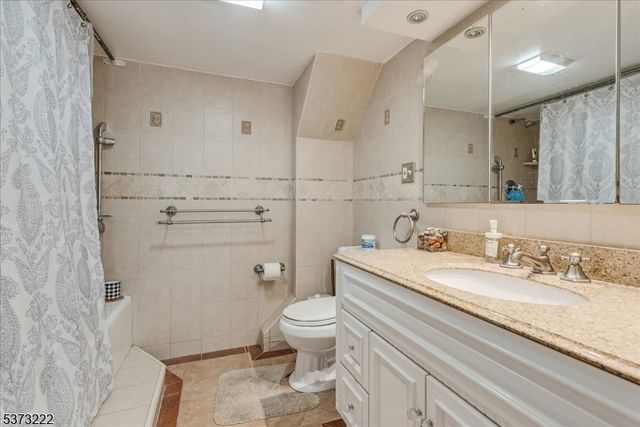 531 Mountain Ave, North Caldwell Boro, NJ 07006