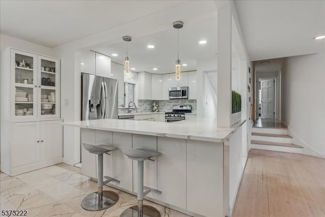 531 Mountain Ave, North Caldwell Boro, NJ 07006