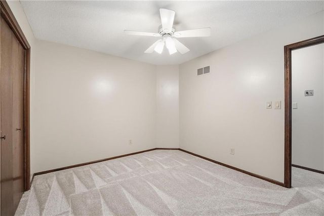 1905 SW Ensley Lane, Lee's Summit, MO 64081