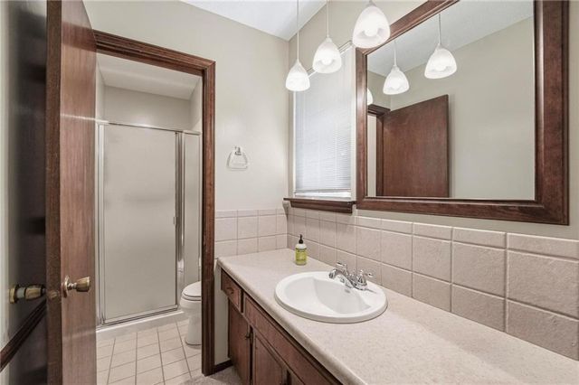 1905 SW Ensley Lane, Lee's Summit, MO 64081