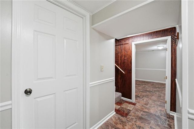 1905 SW Ensley Lane, Lee's Summit, MO 64081