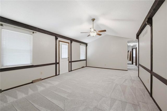 1905 SW Ensley Lane, Lee's Summit, MO 64081