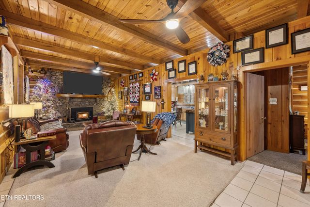 755 Farmington Way, Maryville, TN 37801