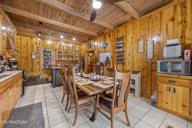 755 Farmington Way, Maryville, TN 37801