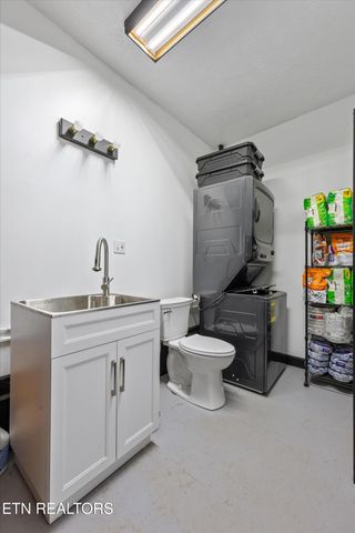 755 Farmington Way, Maryville, TN 37801