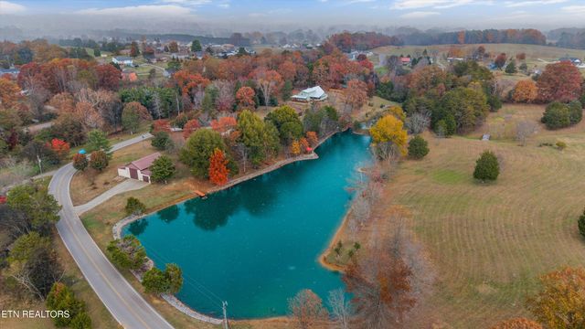 755 Farmington Way, Maryville, TN 37801