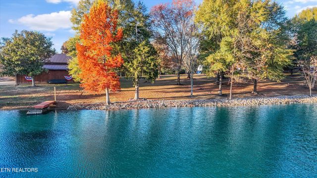 755 Farmington Way, Maryville, TN 37801