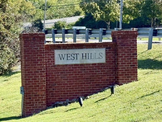 7470 Charlotte Pike Apt 3, Nashville, TN 37209