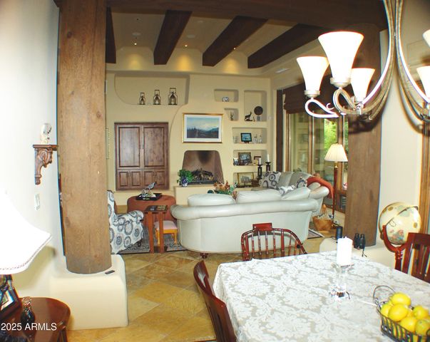 7373 E CLUBHOUSE Drive 8, Scottsdale, AZ 85266