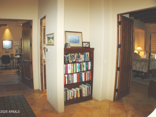 7373 E CLUBHOUSE Drive 8, Scottsdale, AZ 85266