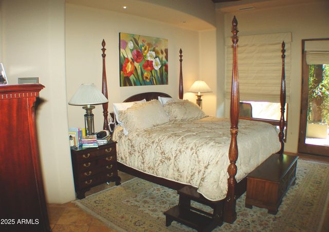 7373 E CLUBHOUSE Drive 8, Scottsdale, AZ 85266