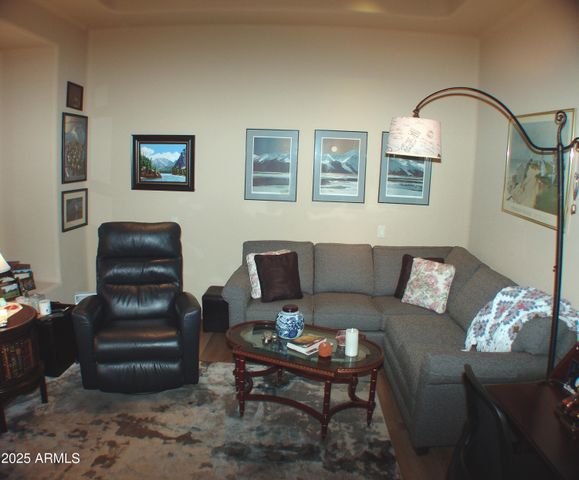 7373 E CLUBHOUSE Drive 8, Scottsdale, AZ 85266