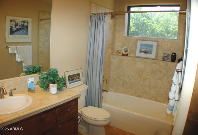 7373 E CLUBHOUSE Drive 8, Scottsdale, AZ 85266