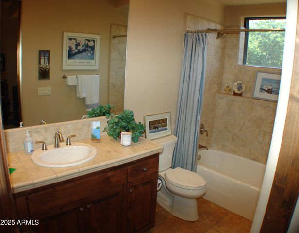 7373 E CLUBHOUSE Drive 8, Scottsdale, AZ 85266