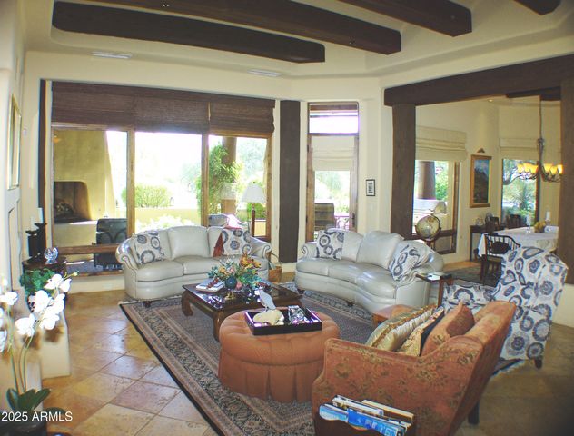 7373 E CLUBHOUSE Drive 8, Scottsdale, AZ 85266