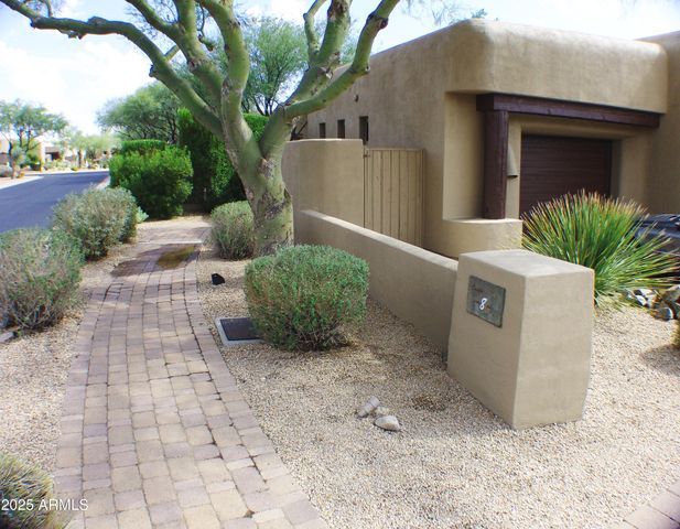 7373 E CLUBHOUSE Drive 8, Scottsdale, AZ 85266