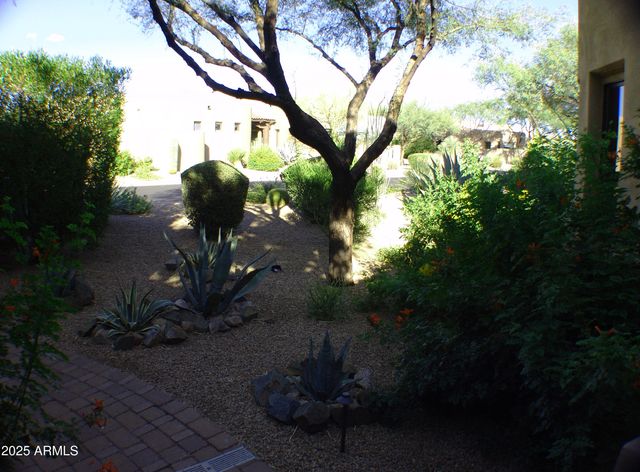 7373 E CLUBHOUSE Drive 8, Scottsdale, AZ 85266