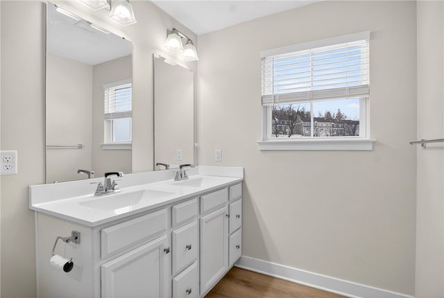 288 Frances Ln, Cecil, PA 15057