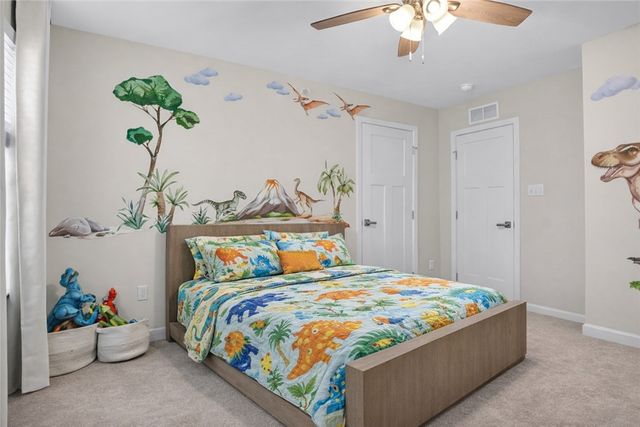 288 Frances Ln, Cecil, PA 15057