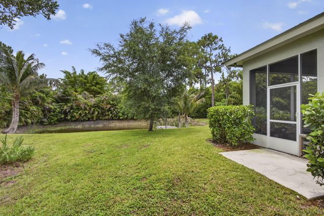 18842 93rd Road N, The Acreage, FL 33470