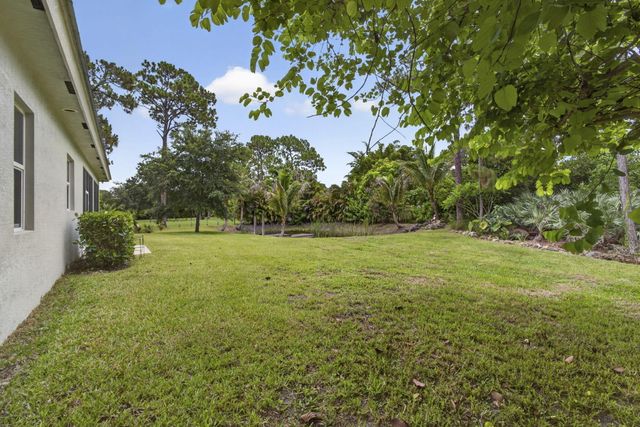 18842 93rd Road N, The Acreage, FL 33470