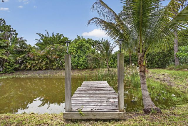18842 93rd Road N, The Acreage, FL 33470