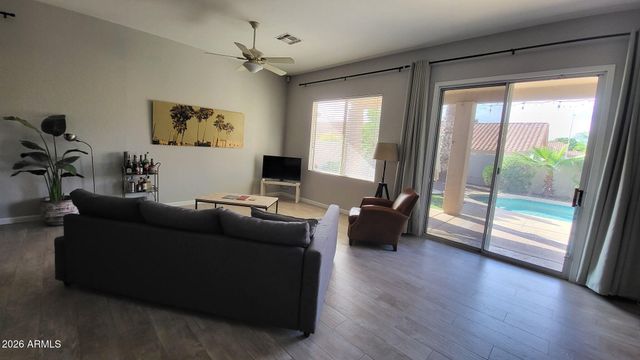 453 W LARONA Lane, Tempe, AZ 85284