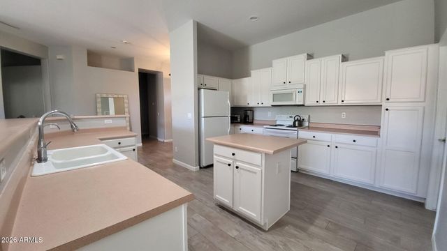 453 W LARONA Lane, Tempe, AZ 85284