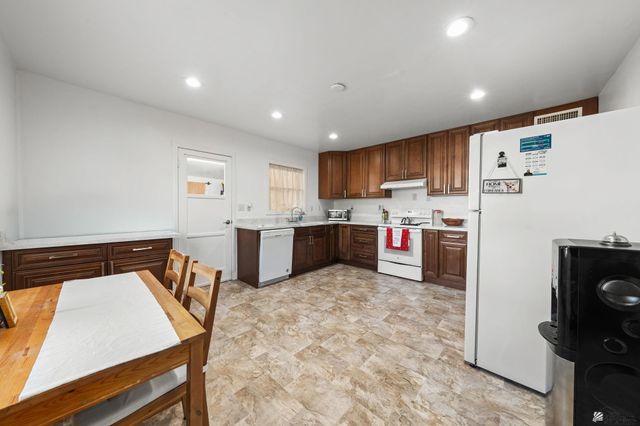 831 S Eleanor, Yuma, AZ 85364