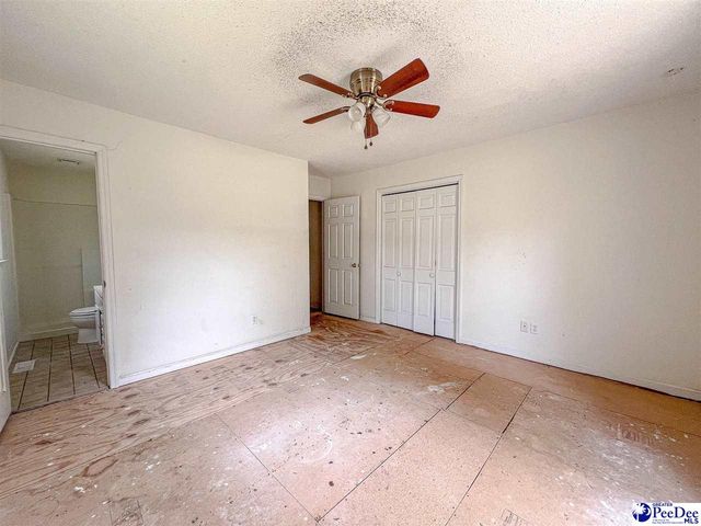 1032 Edgewood Dr., Hartsville, SC 29550