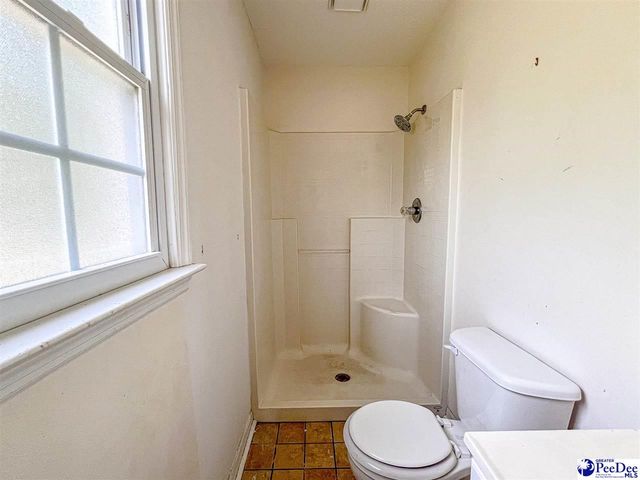 1032 Edgewood Dr., Hartsville, SC 29550