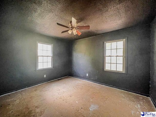 1032 Edgewood Dr., Hartsville, SC 29550
