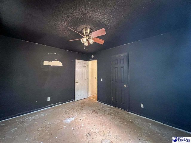 1032 Edgewood Dr., Hartsville, SC 29550
