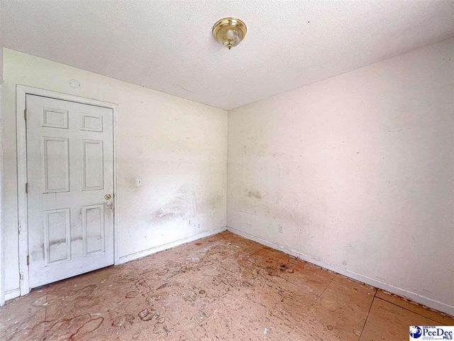 1032 Edgewood Dr., Hartsville, SC 29550