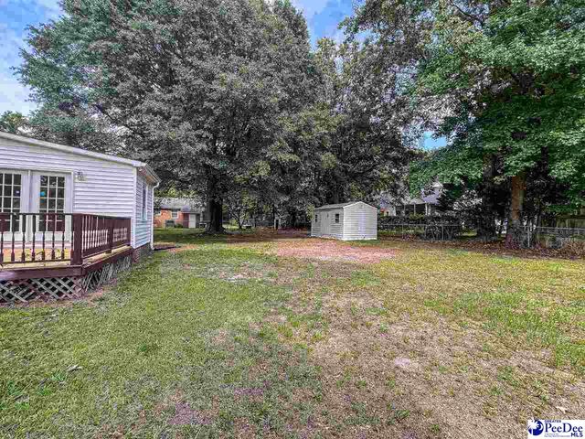 1032 Edgewood Dr., Hartsville, SC 29550