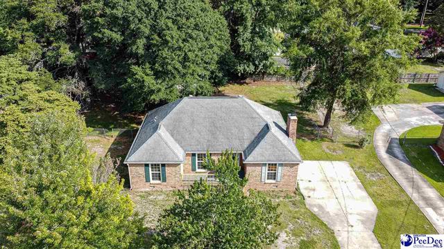 1032 Edgewood Dr., Hartsville, SC 29550