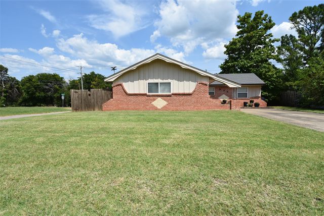 924 Cherokee Street, Seminole, OK 74868