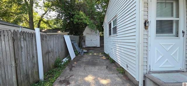 3301 Schneidman Road, Paducah, KY 42003
