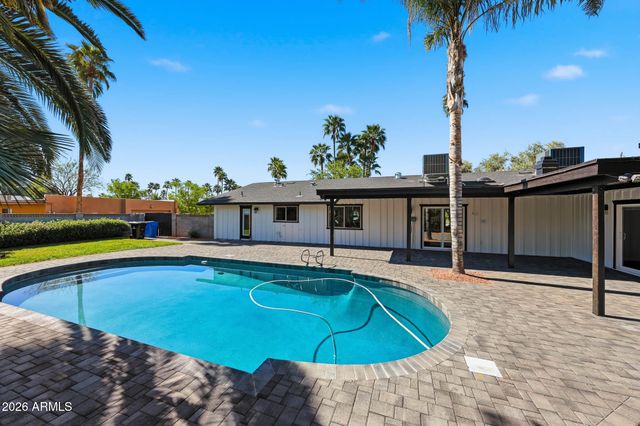 5610 E CHARTER OAK Road, Scottsdale, AZ 85254