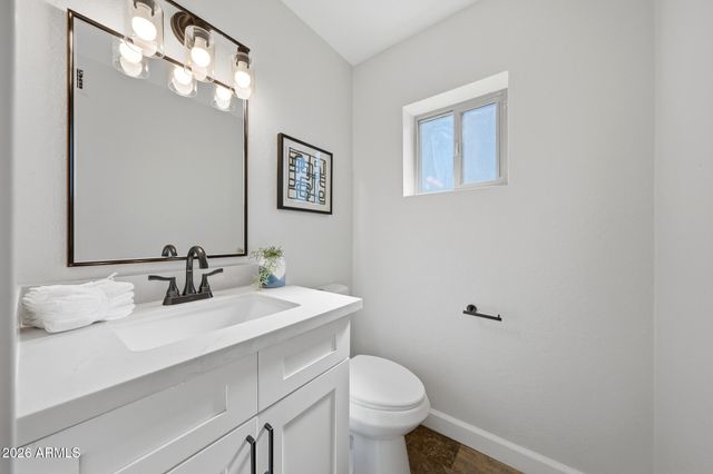 5610 E CHARTER OAK Road, Scottsdale, AZ 85254