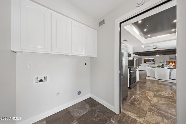 5610 E CHARTER OAK Road, Scottsdale, AZ 85254