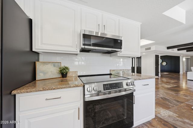 5610 E CHARTER OAK Road, Scottsdale, AZ 85254