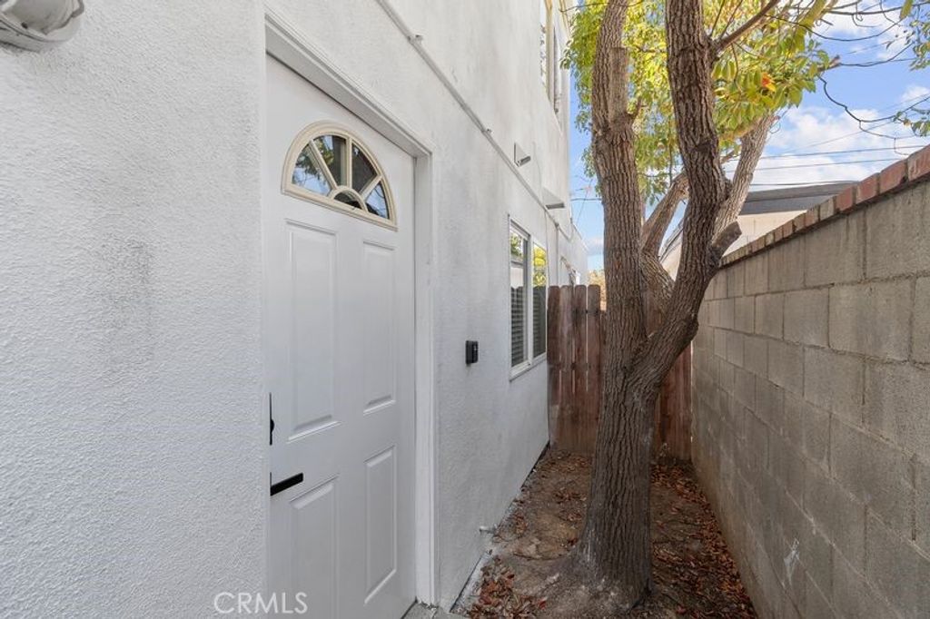 1578 S San Bernardino, Costa Mesa, CA 92627