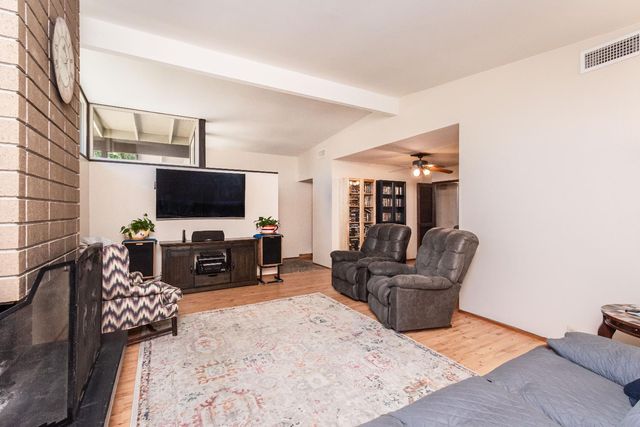 8772 Contemporary Ct, Elk Grove, CA 95624