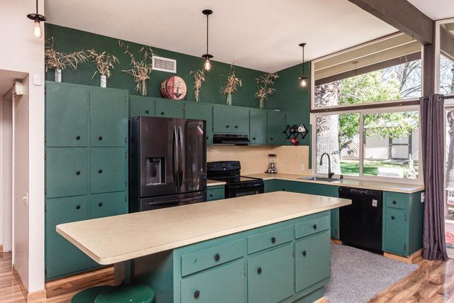 8772 Contemporary Ct, Elk Grove, CA 95624