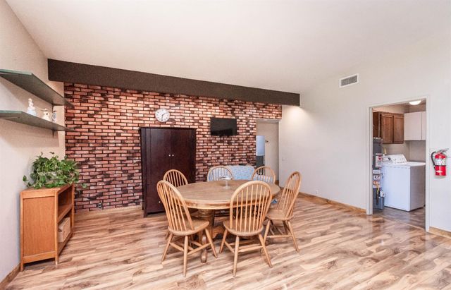 8772 Contemporary Ct, Elk Grove, CA 95624