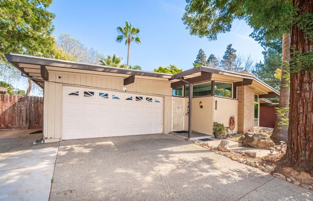 8772 Contemporary Ct, Elk Grove, CA 95624